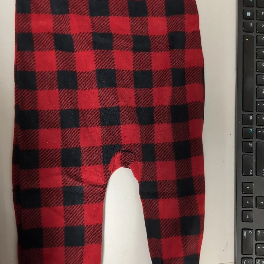 Kid's pj's - Picture 3 of 4